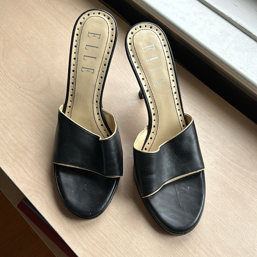 Ladies shoes
